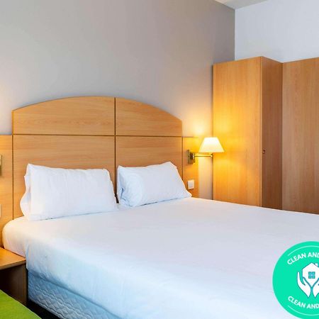 Travelodge Madrid Alcala De Henares Exterior photo