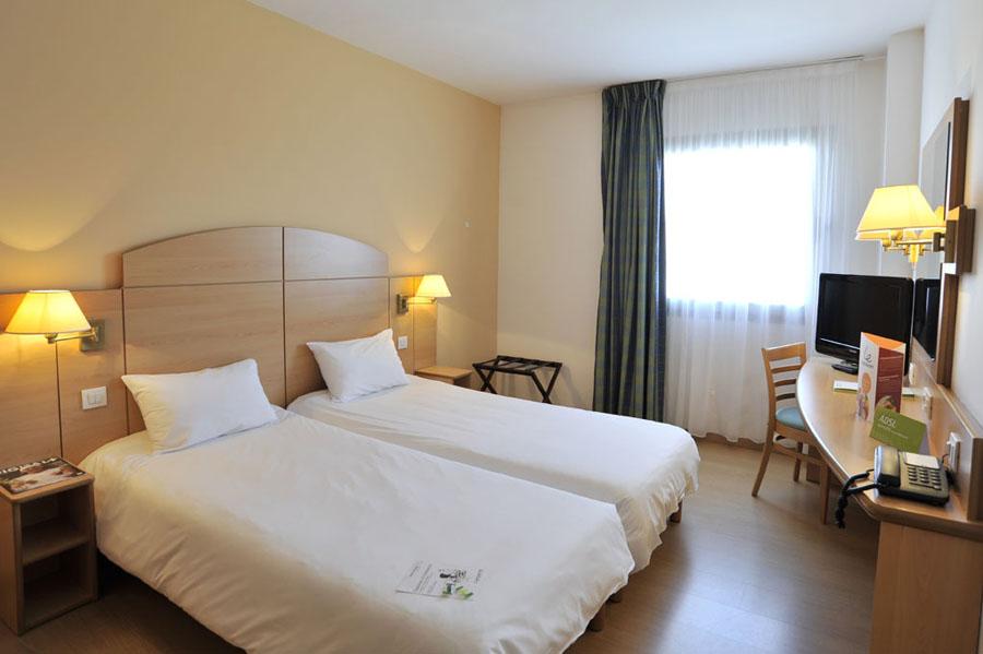 Travelodge Madrid Alcala De Henares Exterior photo