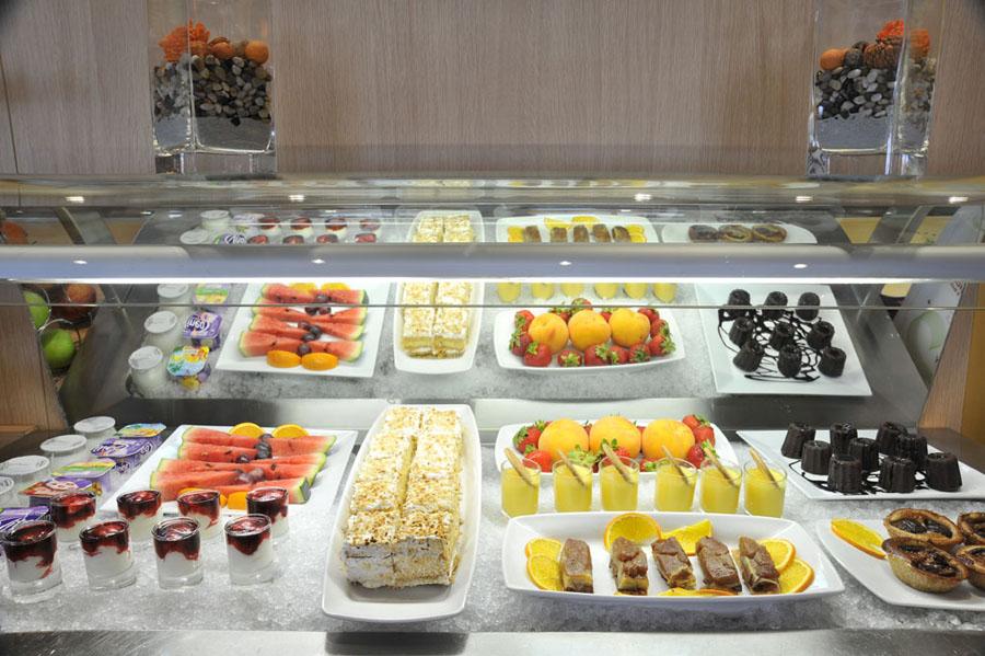 Travelodge Madrid Alcala De Henares Restaurant photo