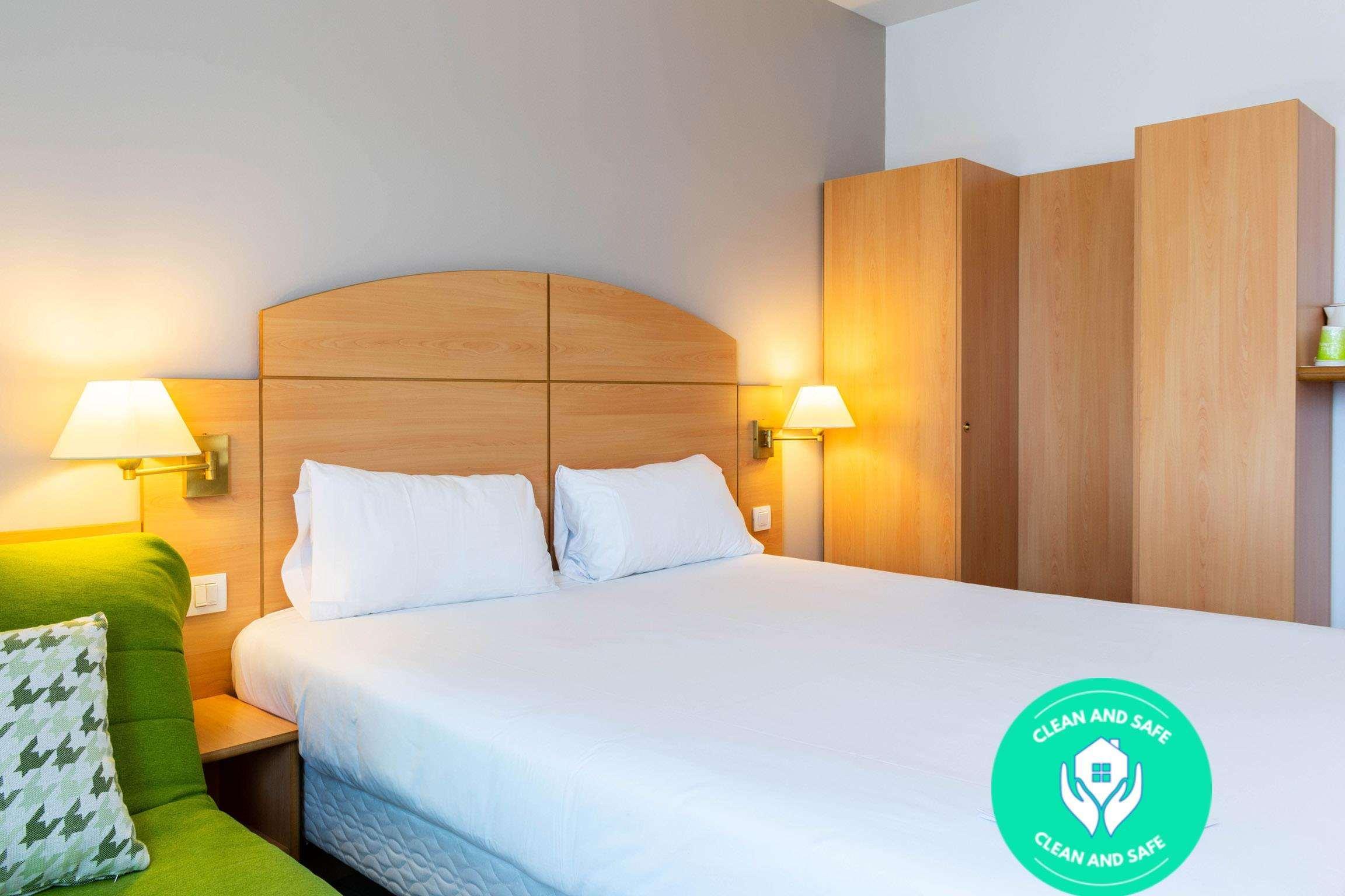 Travelodge Madrid Alcala De Henares Exterior photo