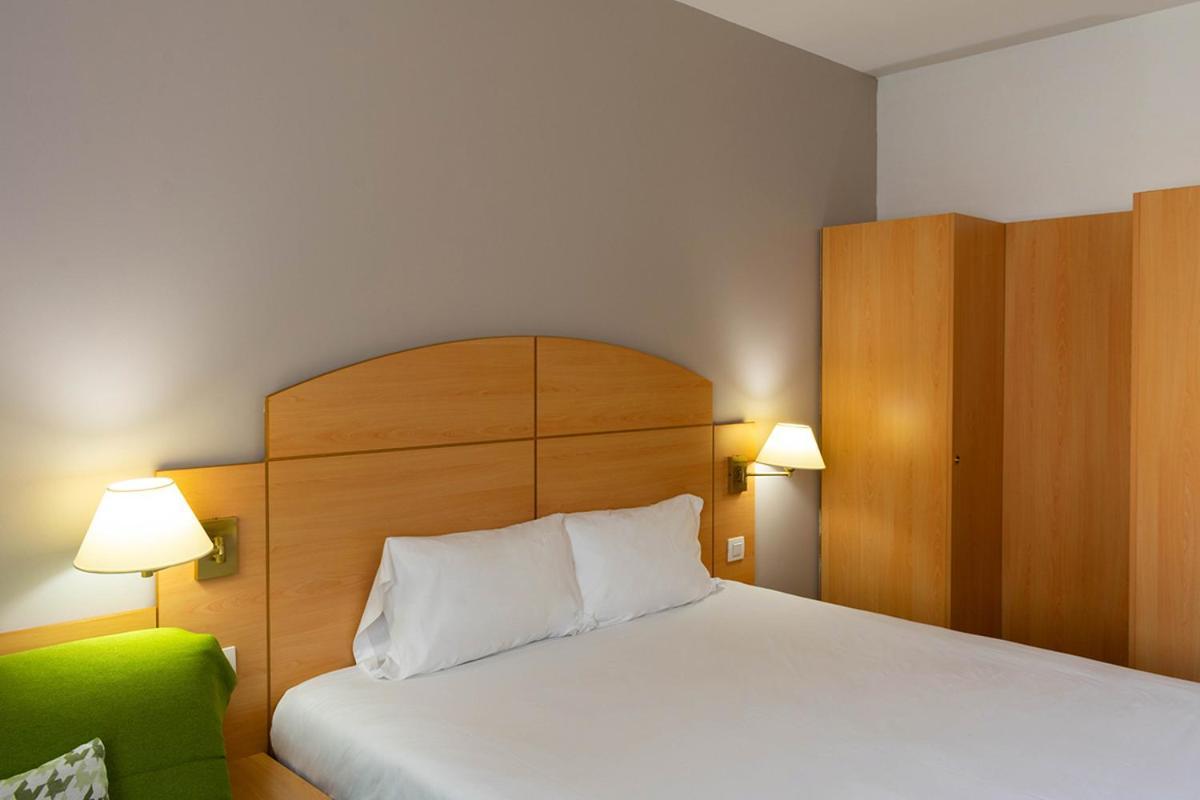 Travelodge Madrid Alcala De Henares Exterior photo