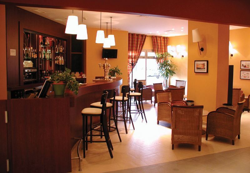 Travelodge Madrid Alcala De Henares Exterior photo