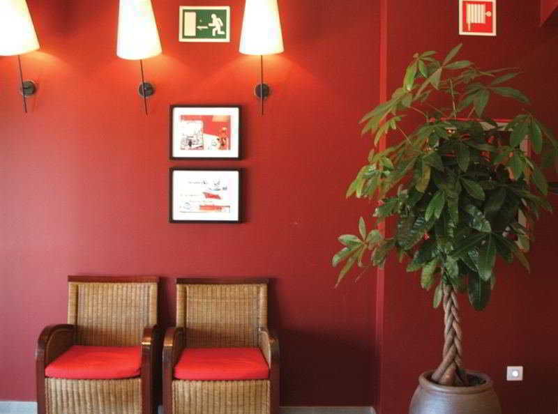 Travelodge Madrid Alcala De Henares Exterior photo