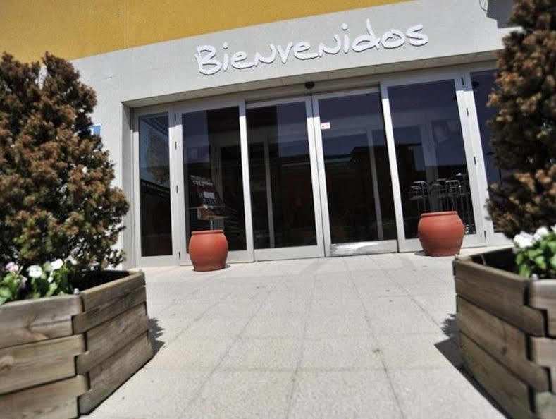 Travelodge Madrid Alcala De Henares Exterior photo